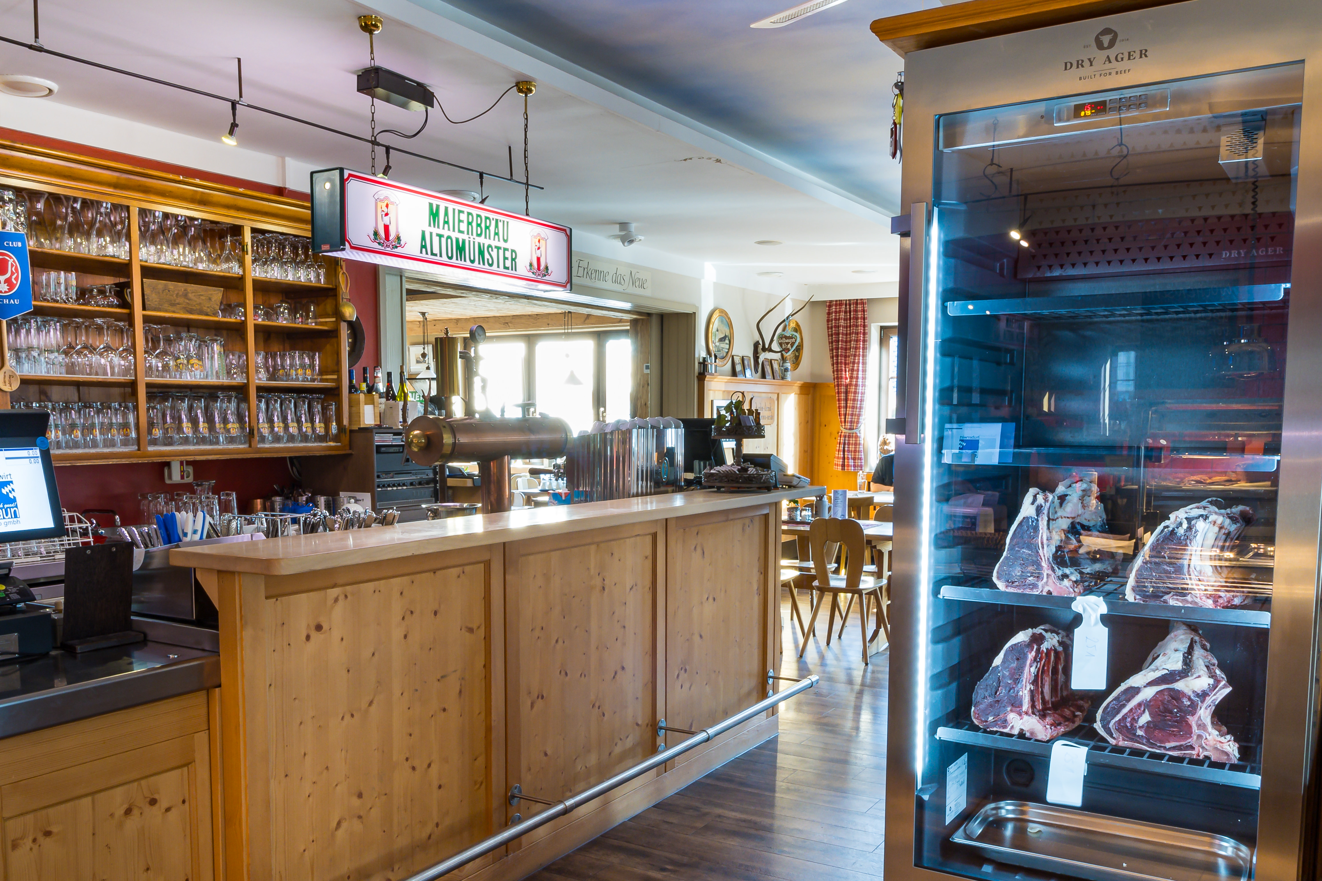 Theke Huberwirt - Traditionelle bayerische Gastlichkeit